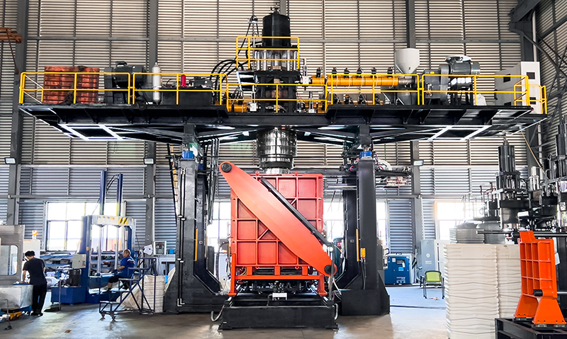 多層儲(chǔ)料缸專(zhuān)用機(jī)